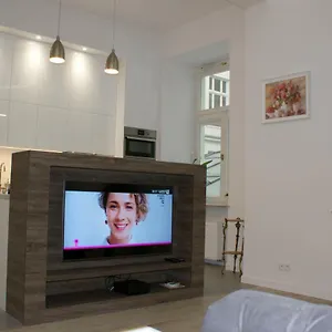 Apartament Lovely Apartment- Poznanska 16, Warszawa